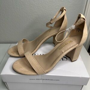 Women's Chunky Low Heel Sandals Size 7